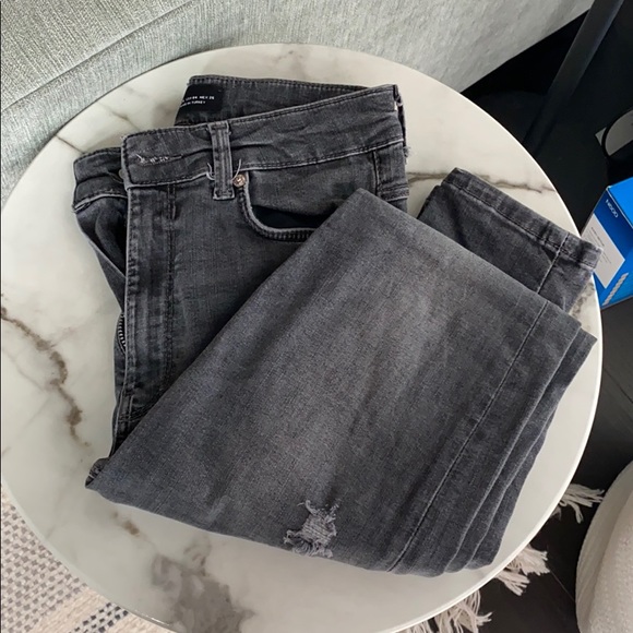 Zara High-Rise Distressed Skinny Jeans - Picture 2 of 5
